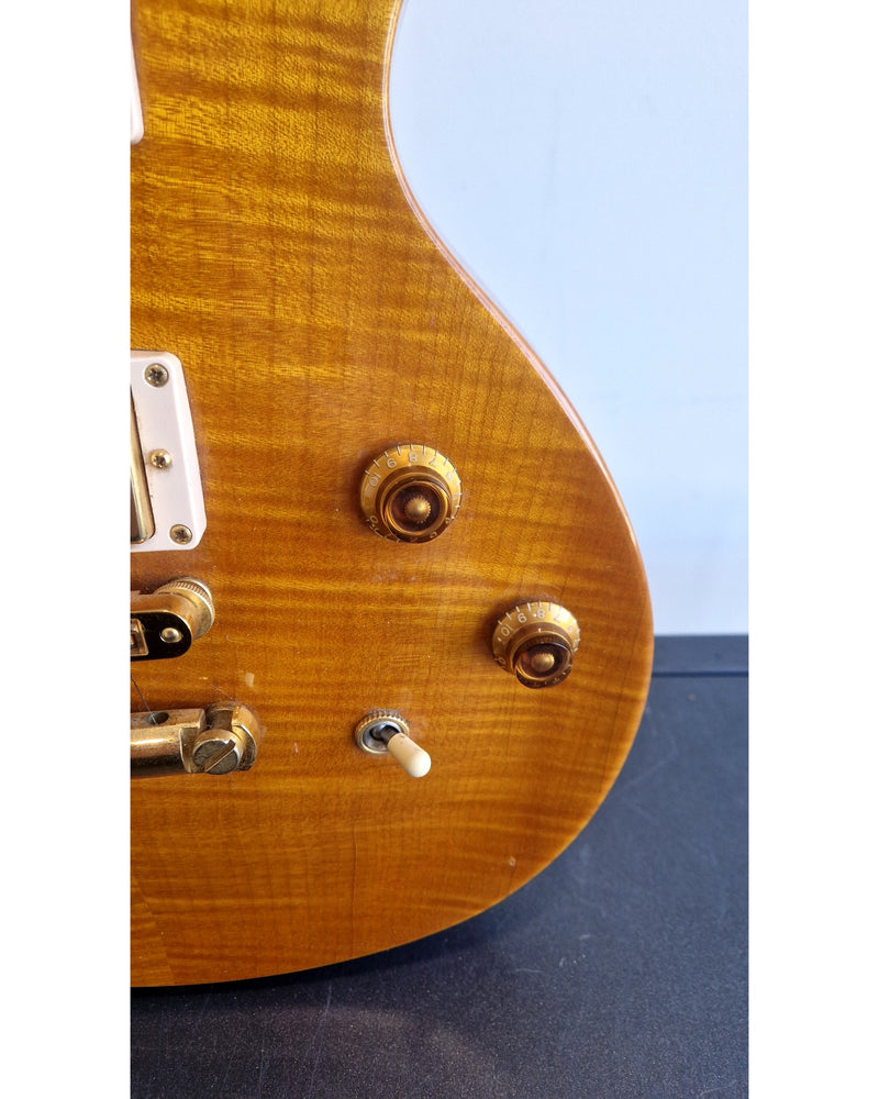 Gibson Les Paul Standard Double Cutaway - Electric Guitars - Sunburst - Good w/ Hard Case & Tuner, Picks - Image 8