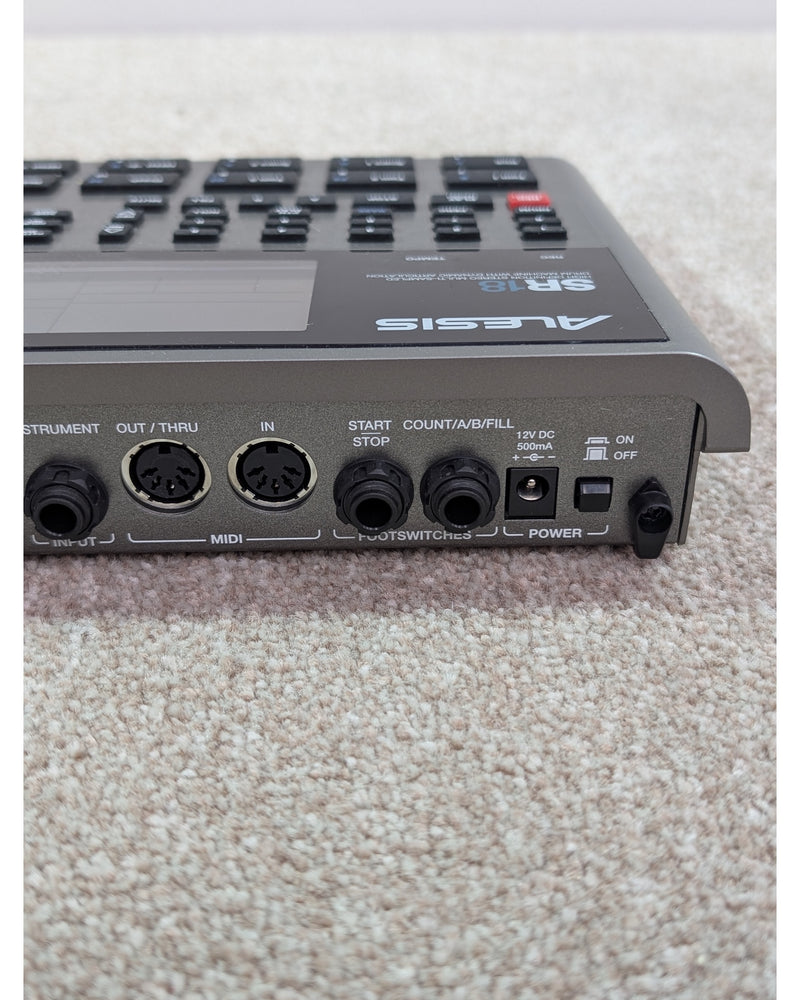 Alesis SR18 - Drum Machine - Grey - Excellent w/ Original Box & Manuals - image 11