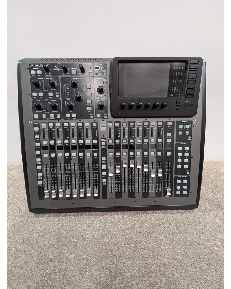 Behringer X32 Compact - Mixer - Black - Excellent w/ Original Box, Manuals, Cables - image 2