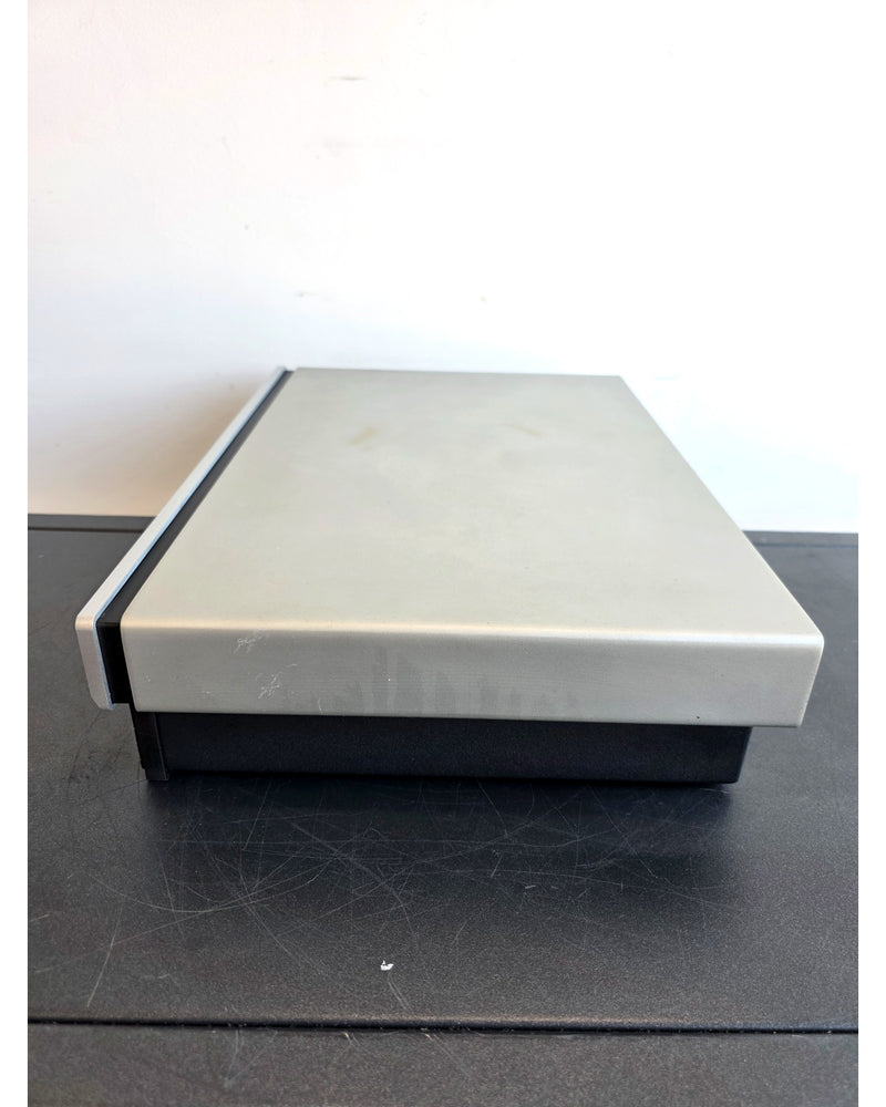 Cyrus Lyric 09 - Hi-Fi Amplifiers - Silver - Very Good w/ Original Box, Manuals, Remote Control - Image 9