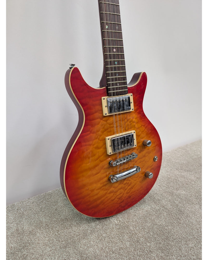 Wolf KT12 - Electric Guitar - Cherry - Very Good w/ Soft Case - image 4