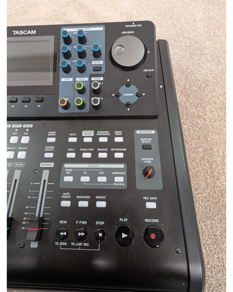 TASCAM DP-32SD - Recorder - Black - Excellent w/ Manuals - image 9