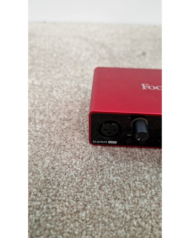 Focusrite Scarlett Solo - Audio Interface - Excellent w/ Original Box - image 5