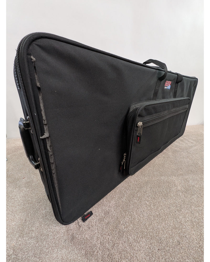 Gator Keybord Case With Wheels - Guitar Cases & Bags - Very Good - image 7
