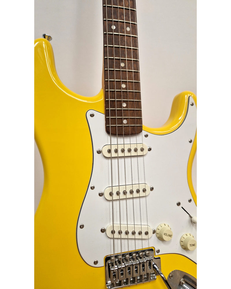 Squier Affinity Stratocaster Indonesia - Electric Guitars - Yellow - Very Good - Image 5