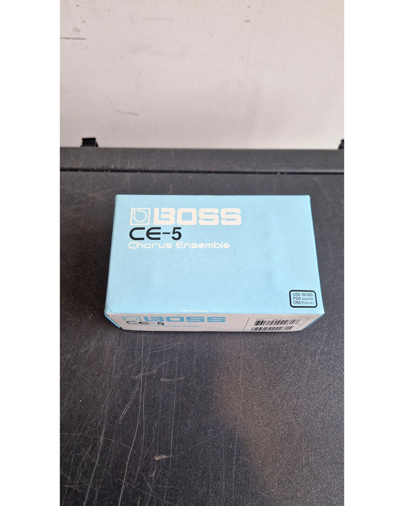 Boss CE-5 Chorus ensemble - Effects Pedal - Very Good w/ Original Box - image 2