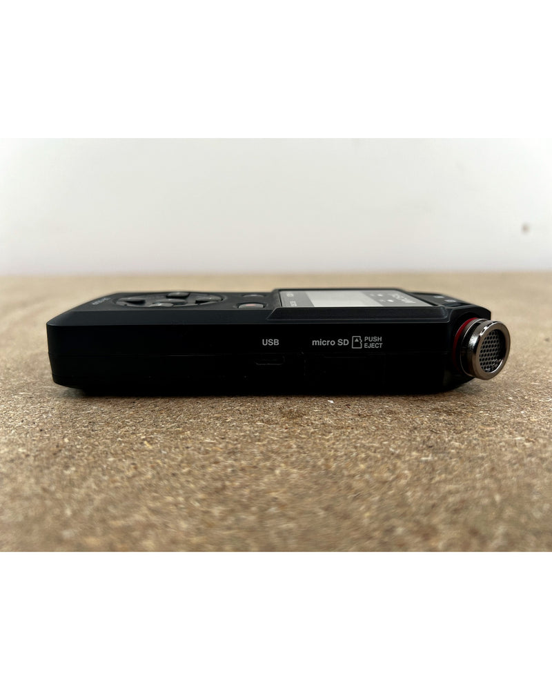 Tascam DR-05XP - Audio Recorder - Like New w/ Soft Case - Image 2