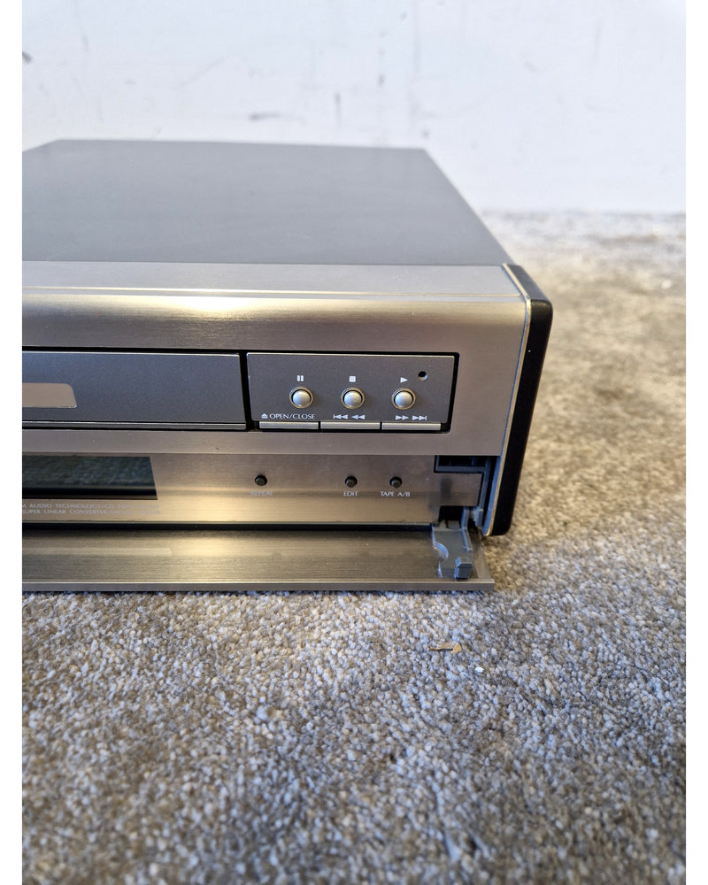 Denon UCD-70 - CD Players - Good - Image 2