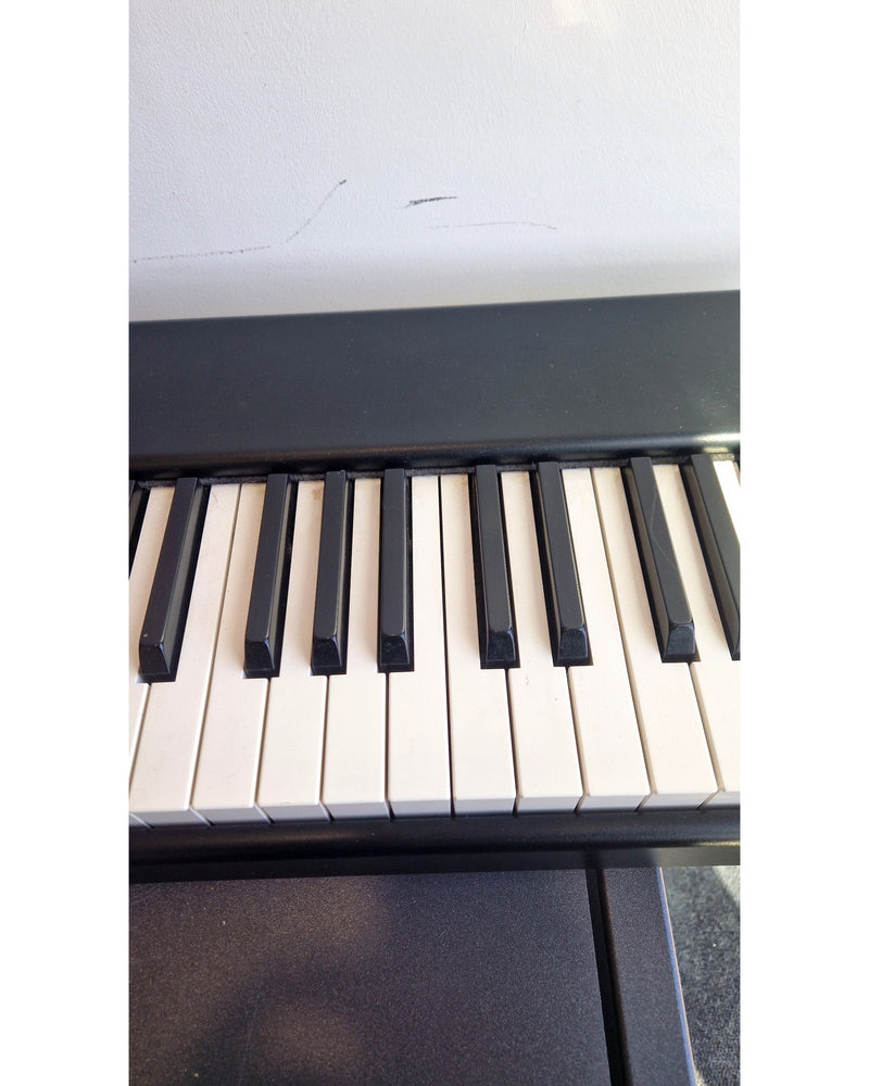 Technics SX-P30 - Digital Pianos - Black - Excellent w/ Power Supply & sustain pedal - Image 16