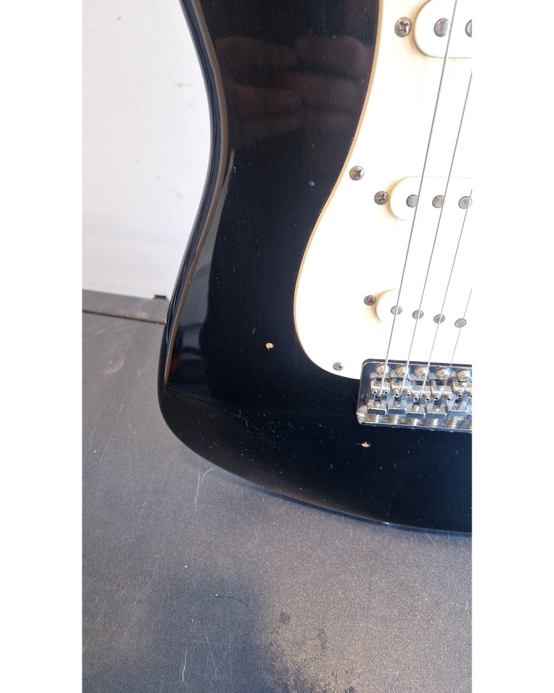 Squire Stratocaster Affinity - Black Electric Guitar - Good - Image 6