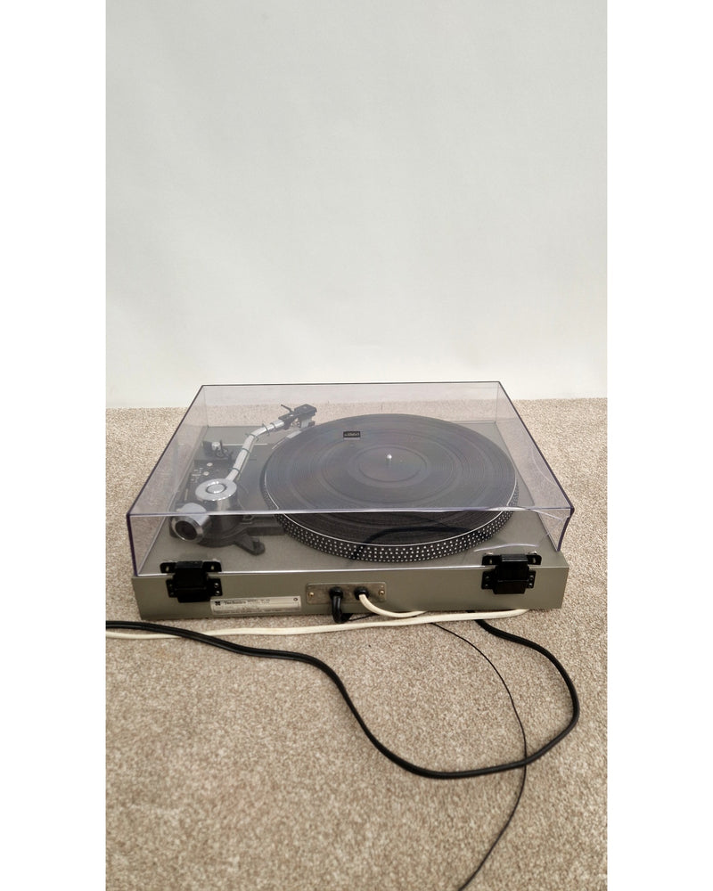 Technics SL-23 - Turntable - Silver/Grey - Spares or Repair - Image 10