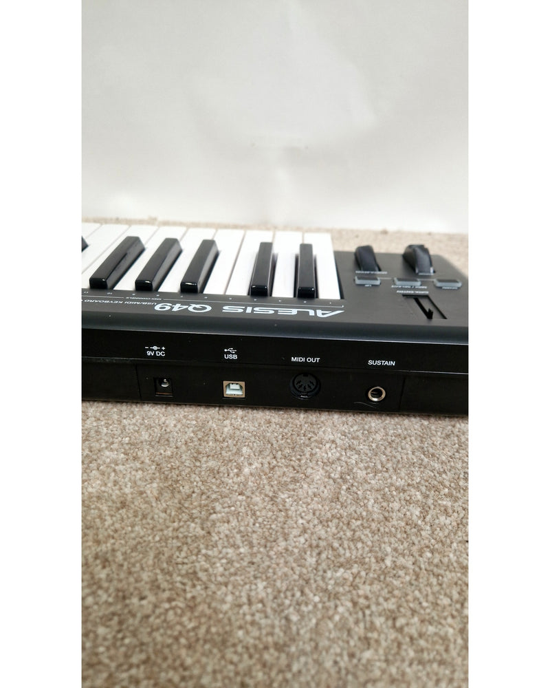 Alesis Q49 - Fair - image 10