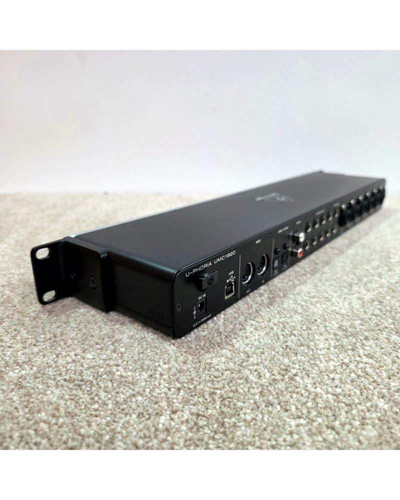 Behringer U-Phoria UMC 1820 - Audio Interface - Excellent w/ Power Supply - image 9
