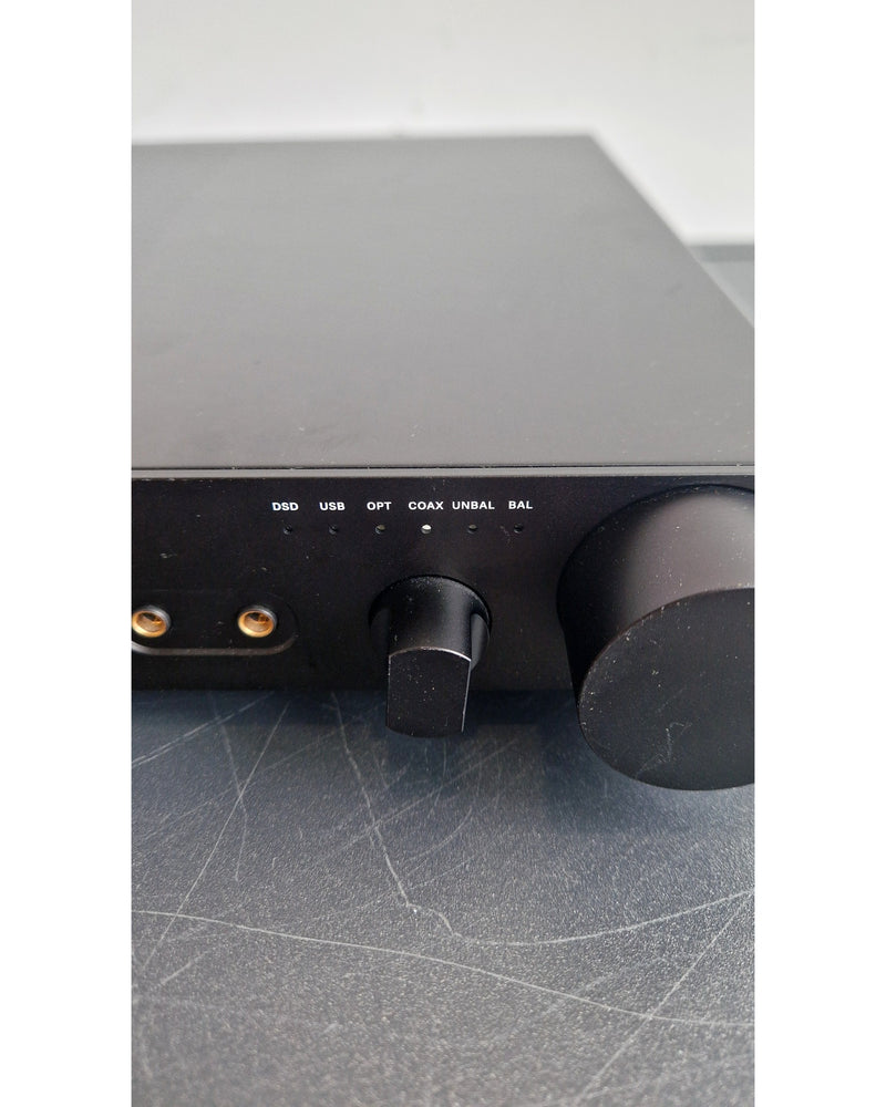 Sennheiser HDV 820 - Amplifiers - Black - Excellent w/ Manuals - Image 7