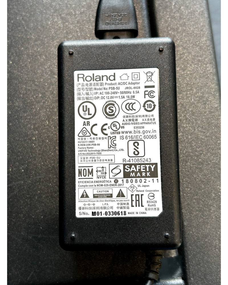 Roland FP-10 - Digital Piano - Black - Excellent w/ Power Supply - image 7