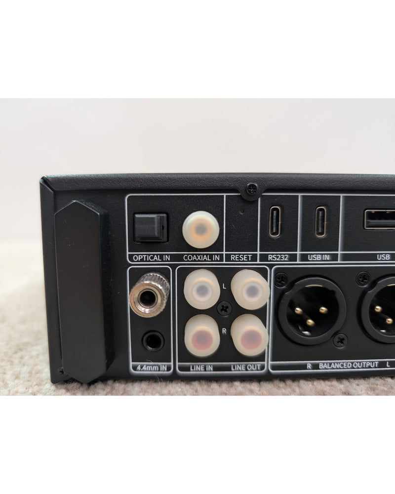 Fiio K15 - Hi-Fi Amplifier - Black - Like New w/ Original Box & Manuals - image 8