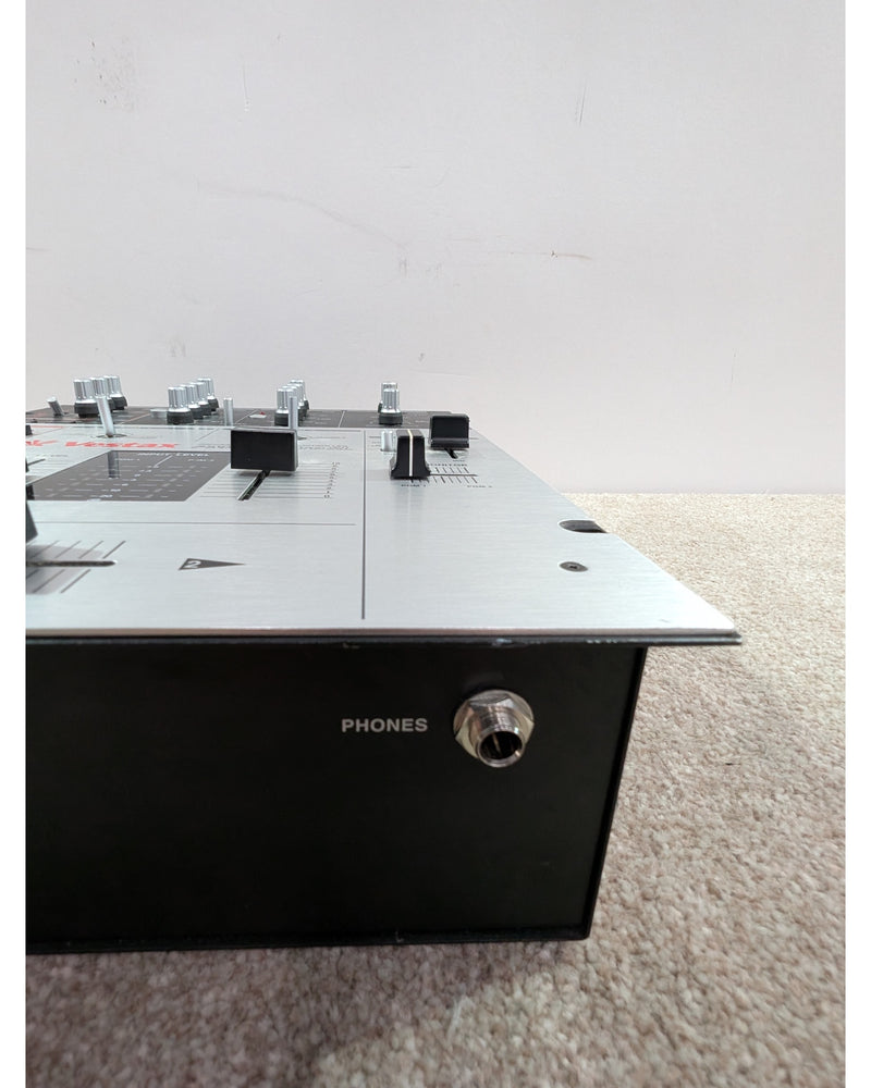 Vestax PMC-05Pro SL - DJ Equipment - Silver/Black - Very Good w/ Power Supply - image 12