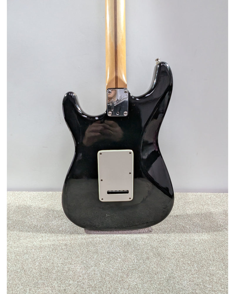 Fender Fender Stratocaster - Electric Guitar - Black - Good w/ Hard Case - image 4