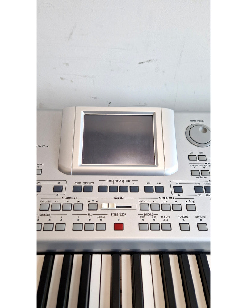 Korg PA588 - Synthesizer Keyboards - White - Keyboard - Excellent w/ Hard Case & Power Supply - image 2