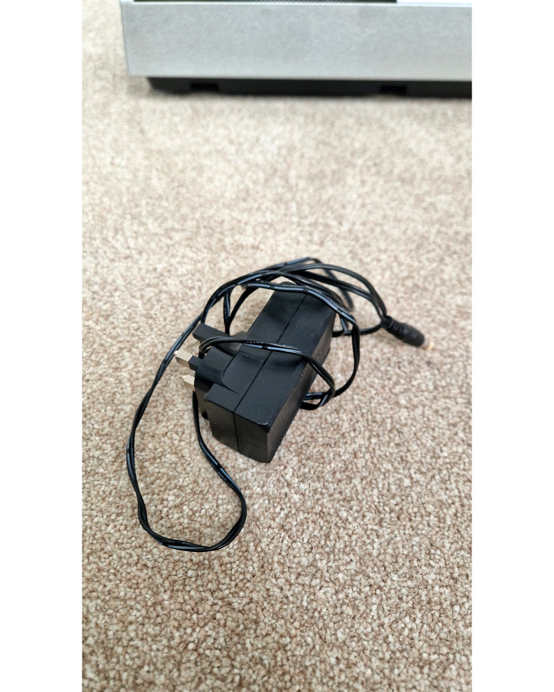 Mustar - Musical Keyboards - Excellent w/ Power Supply - image 9