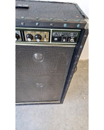 Roland Jazz Chorus 160 - Guitar Amplifiers - Good w/ wheels on - Image 7