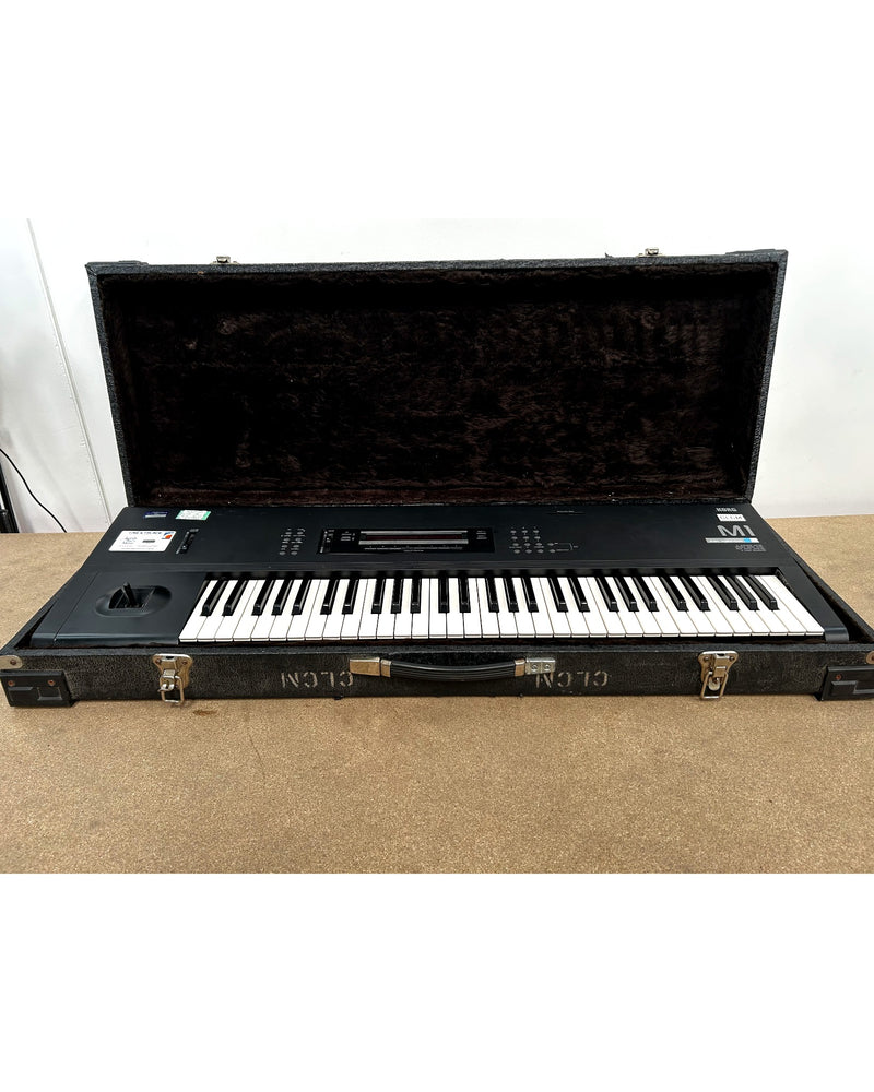 Korg M1 - Synthesizers - Good w/ Hard Case - Image 9