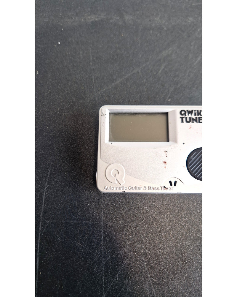 QwikTune Automatic Guitar & Bass Tuner - Tuner - Silver - Fair - Image 3