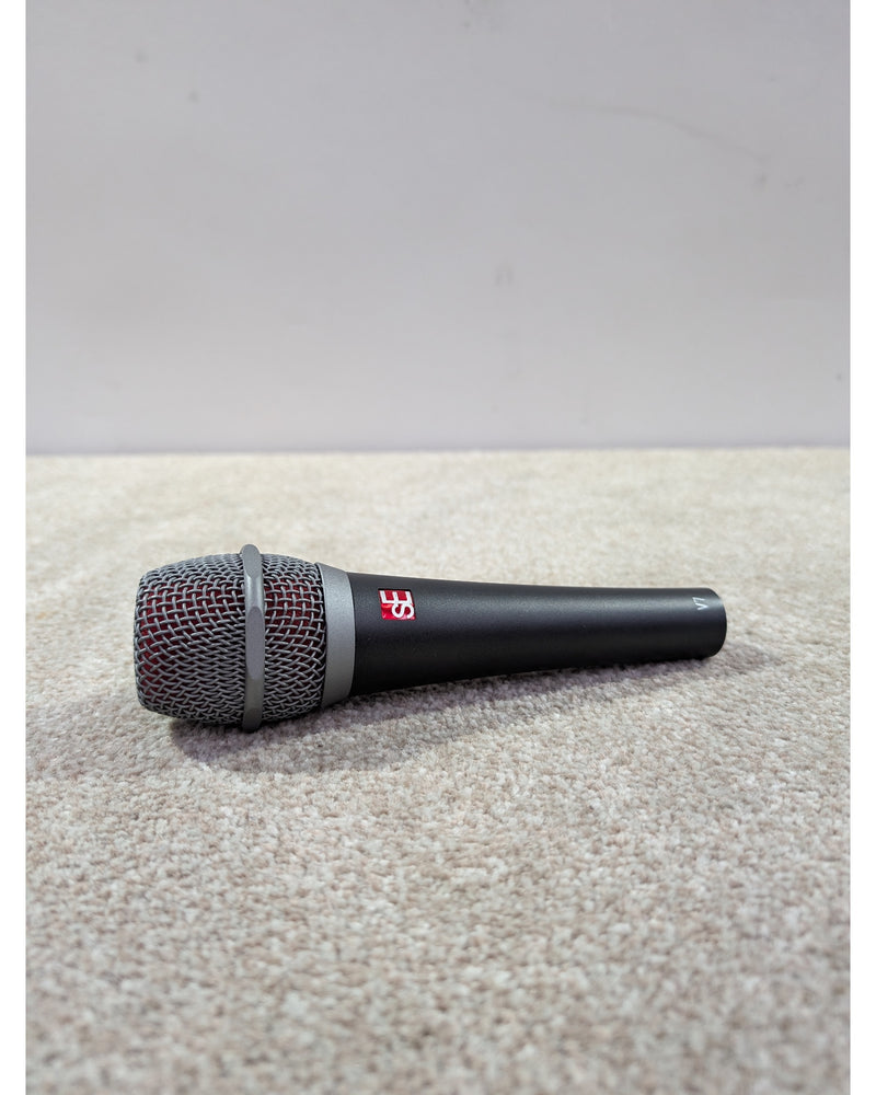 sE Electronics V7 - Dynamic Microphone - Like New w/ Soft Case - image 2