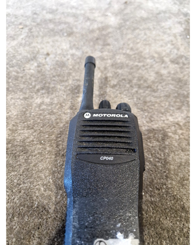 Motorola CP040 - Black – Two-Way Radio - Good - Image 8