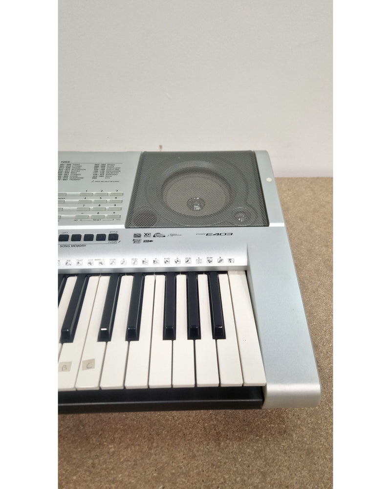 Yamaha PSR E403 - Keyboards - Good w/ Soft Case & Power Supply - Image 2