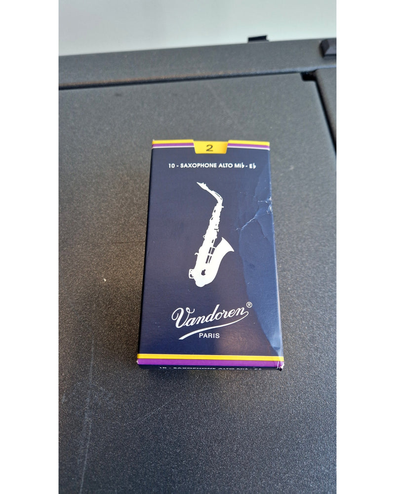 Elkhart 100AS - Saxophones - Excellent w/ Hard Case - Image 18