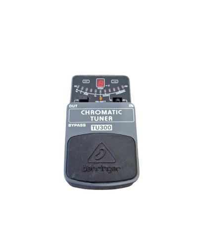 Behringer TU300 - Effects Pedal - Chromatic Tuner - Excellent