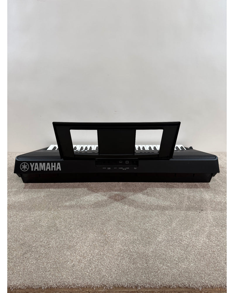 Yamaha PSR-E463 - Keyboard - Black - Excellent w/ Music Sheet Holder - image 5