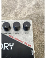 Electro-Harmonix Deluxe Memory Man (UK 230V) - Effects Pedal - Silver - Excellent w/ Original Box - Image 11