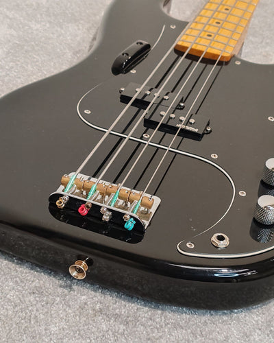 Vintage Tony Butler Signature V4 Bass Guitar, Black With Silverlining Hard Case