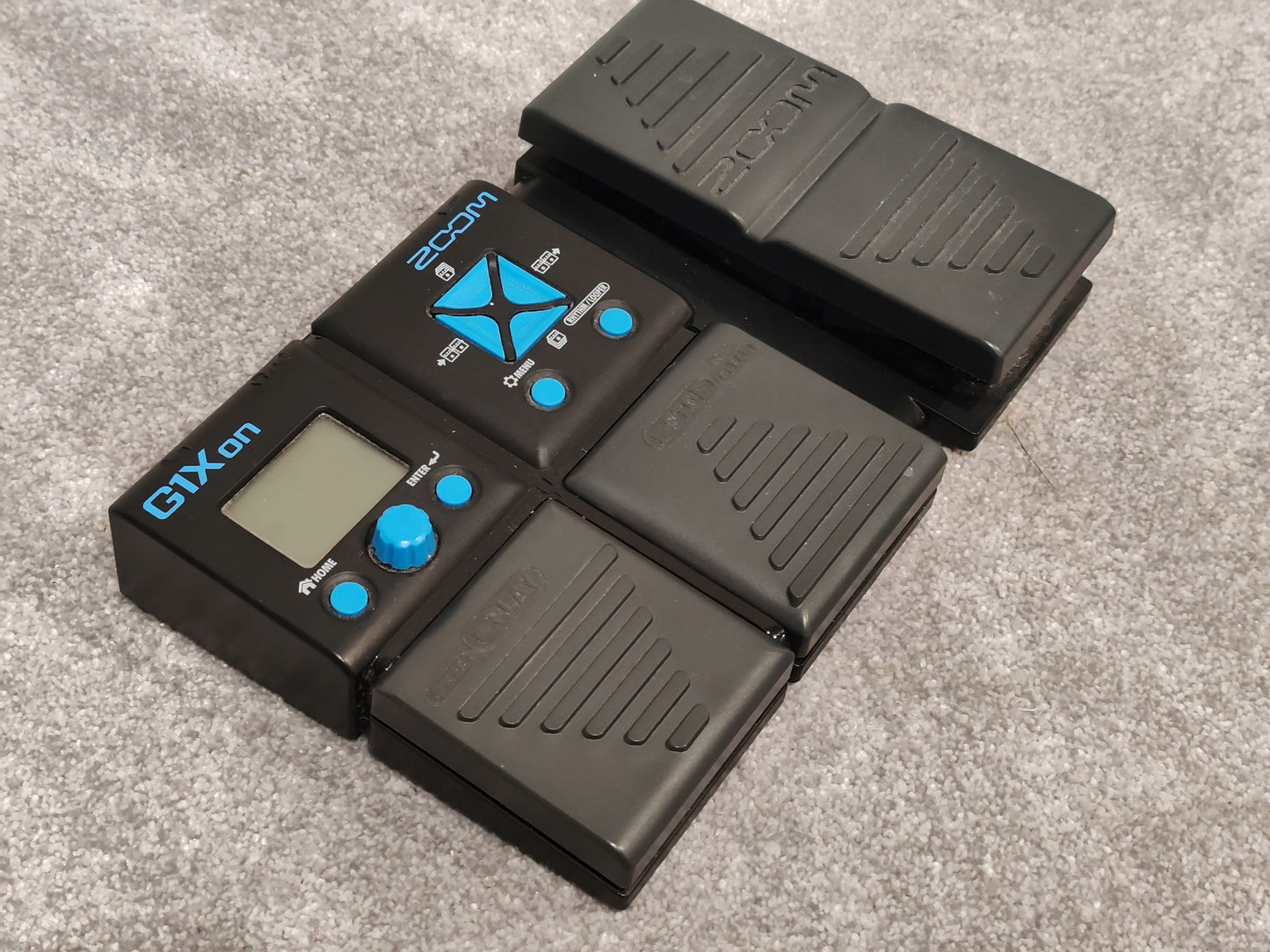 Zoom G1Xon Electric Guitar Multi Effects Pedal / Modeller With Expression Pedal