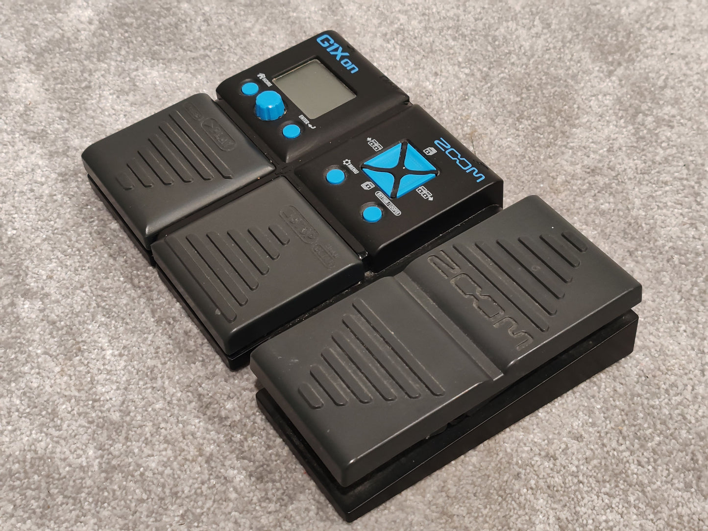 Zoom G1Xon Electric Guitar Multi Effects Pedal / Modeller With Expression Pedal