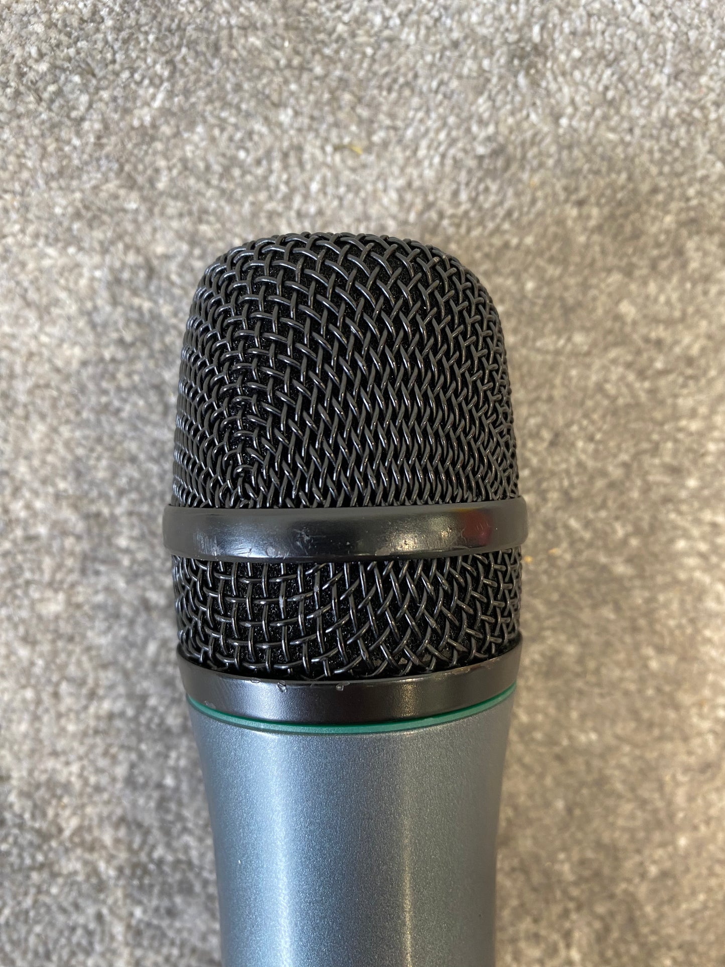 Sennheiser EW500 Microphone – UHF Wireless System, Rackmountable Receiver – Very Good