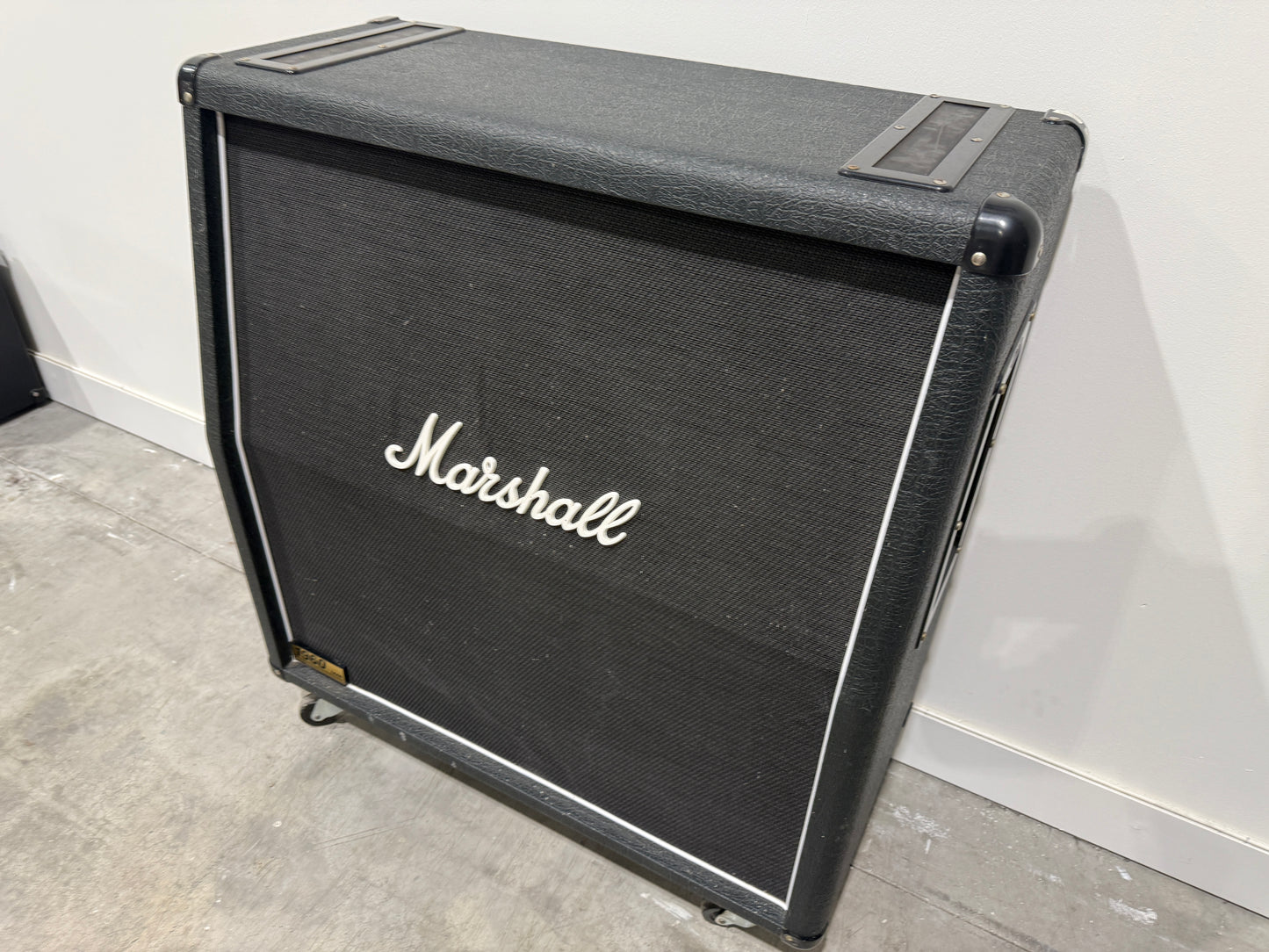 Marshall 1960 A - Lead - 4x12 Angled Guitar Cab