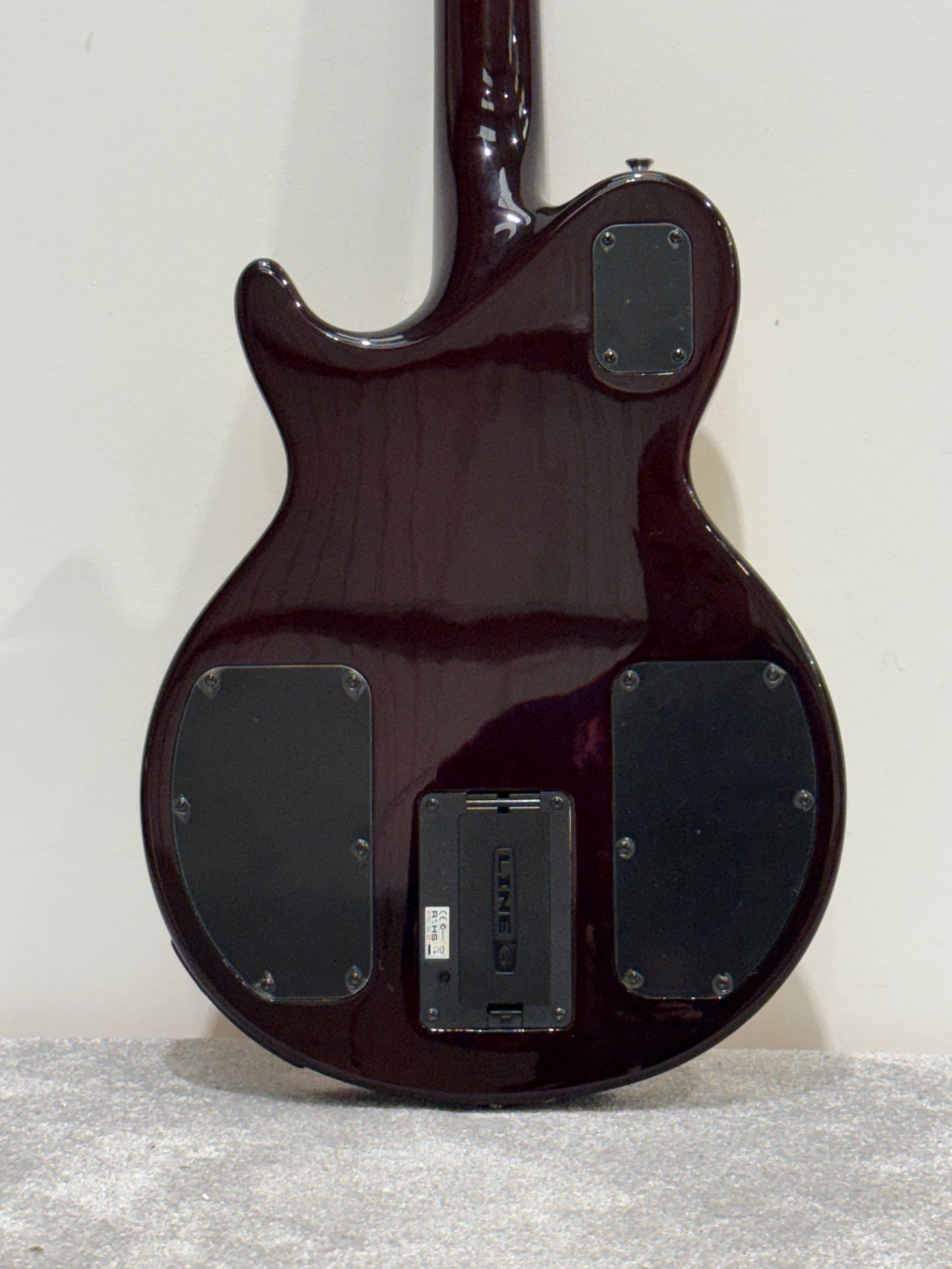 Line 6 James Tyler Variax JTV-59P Modelling Electric Guitar - Gold Top