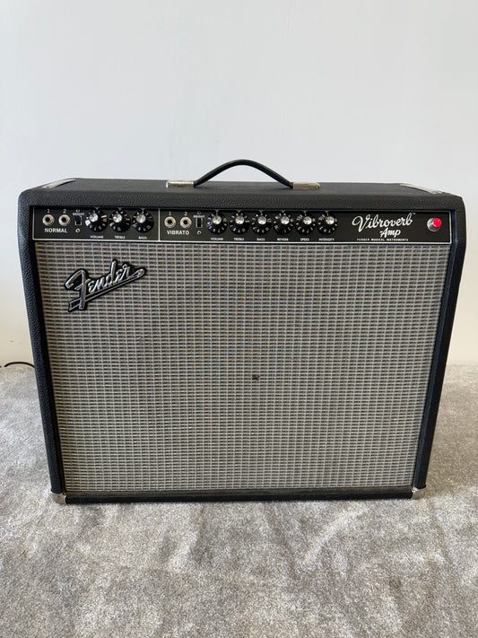 Fender '64 Vibroverb Custom Reissue Combo Amp – Hand-Wired, Excellent Condition, Vintage Tone