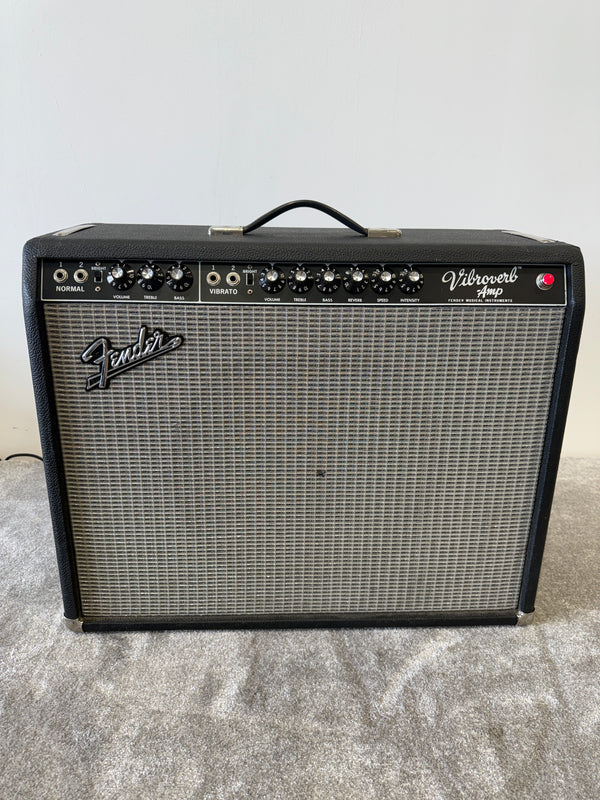 Fender '64 Vibroverb Custom Reissue Combo Amp – Hand-Wired, Excellent Condition, Vintage Tone