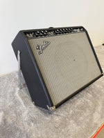 Fender '64 Vibroverb Custom Reissue Combo Amp – Hand-Wired, Excellent Condition, Vintage Tone - Image 3