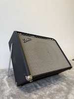 Fender '64 Vibroverb Custom Reissue Combo Amp – Hand-Wired, Excellent Condition, Vintage Tone - Image 2