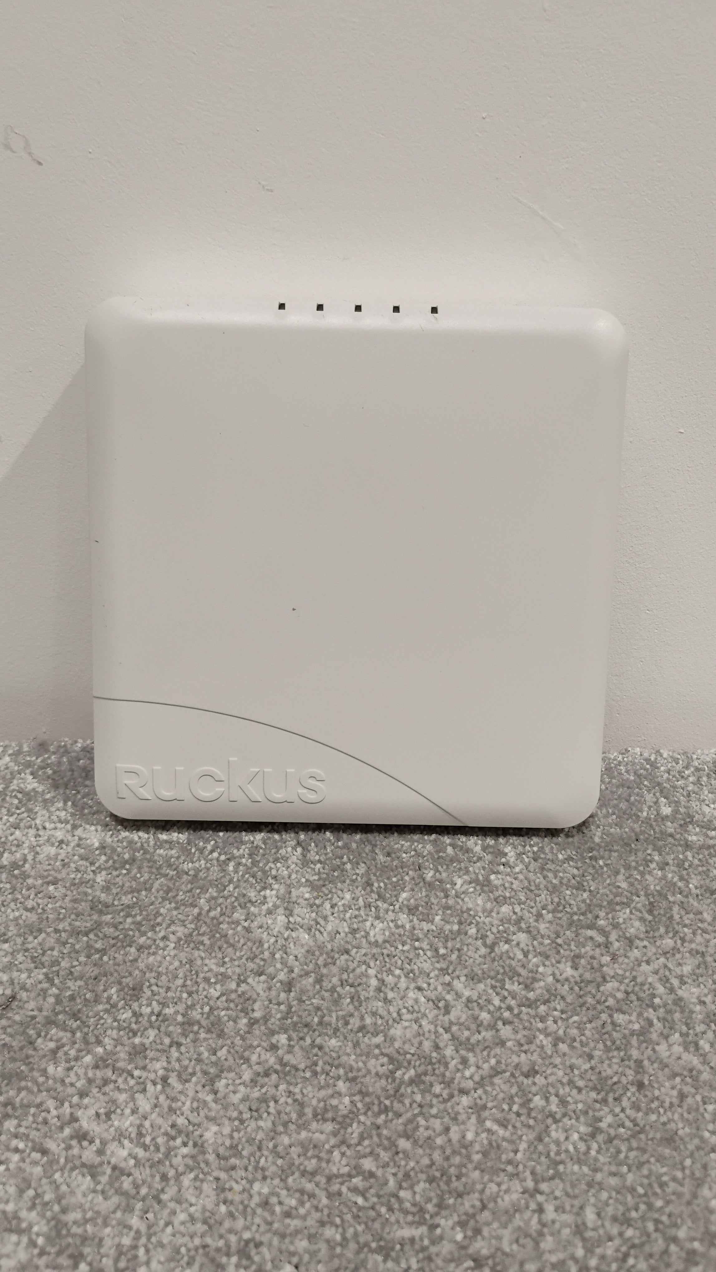 Ruckus ZoneFlex R500 – Dual-Band Wireless Access Point – Very Good ...
