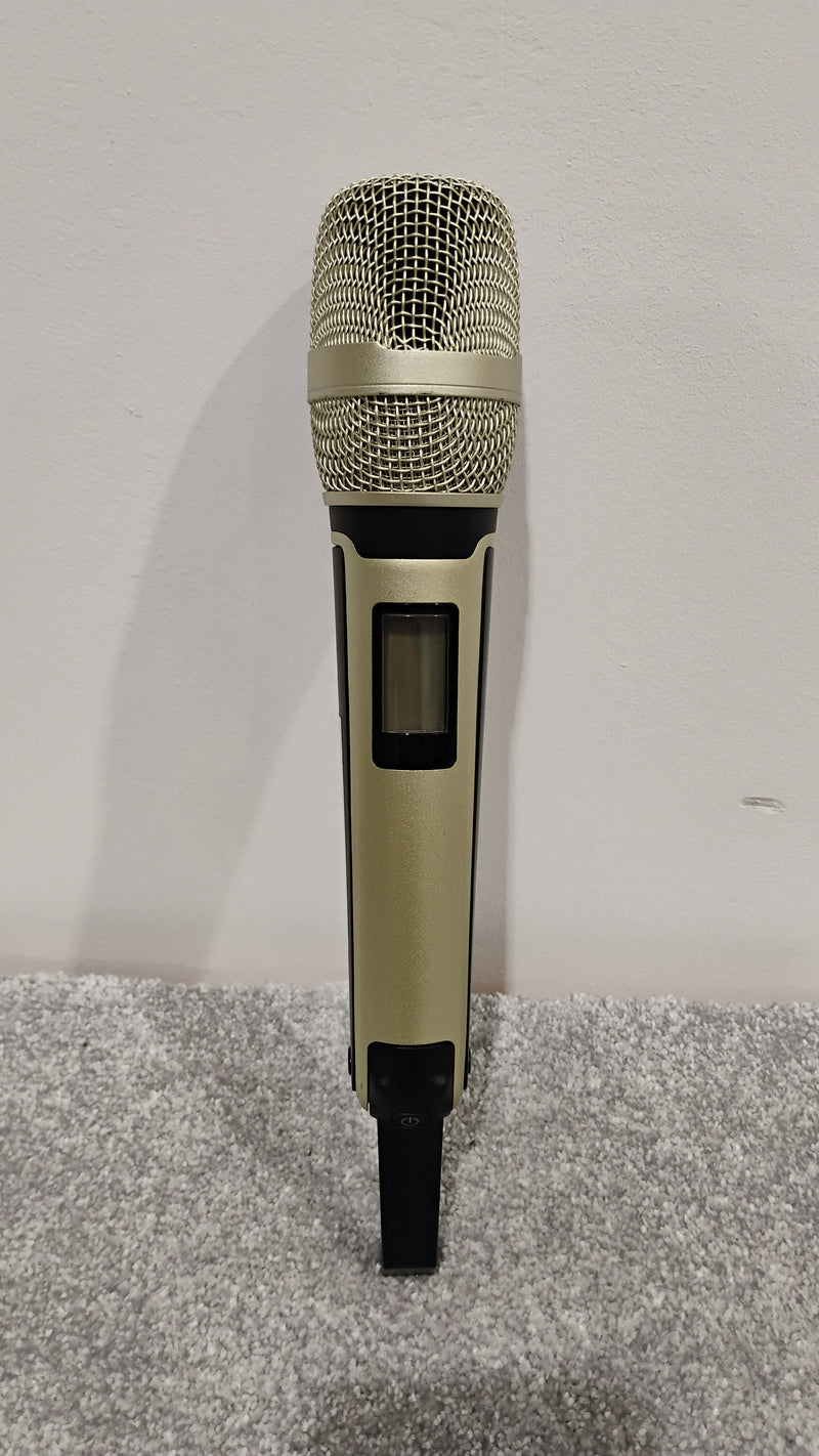 Wireless Battery Powered Microphone - Image 2