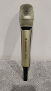 Wireless Battery Powered Microphone - Photo 3