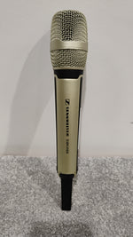 Wireless Battery Powered Microphone - Image 3