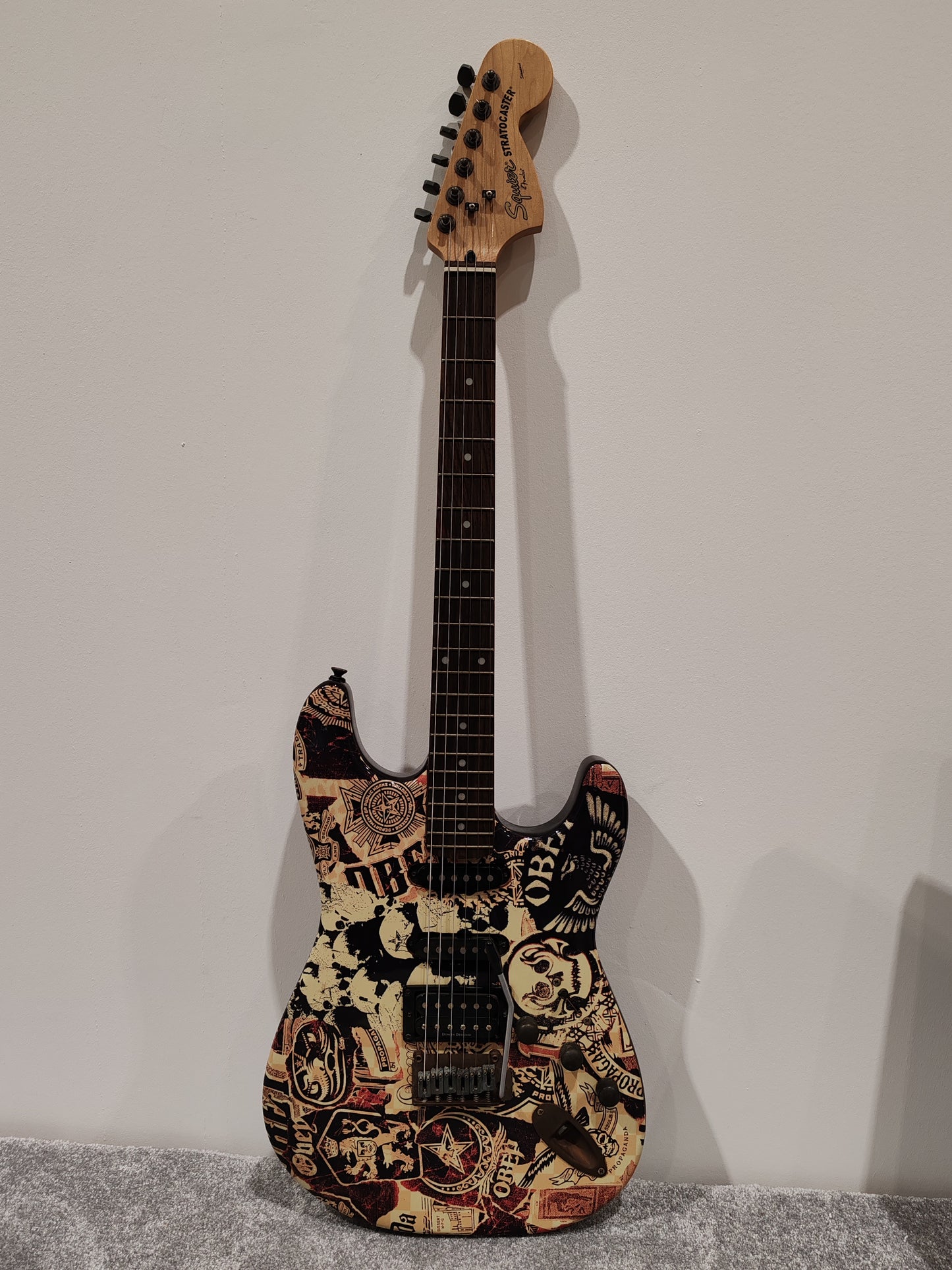 Fender Squier Stratocaster Obey Graphic HSS Electric Guitar
