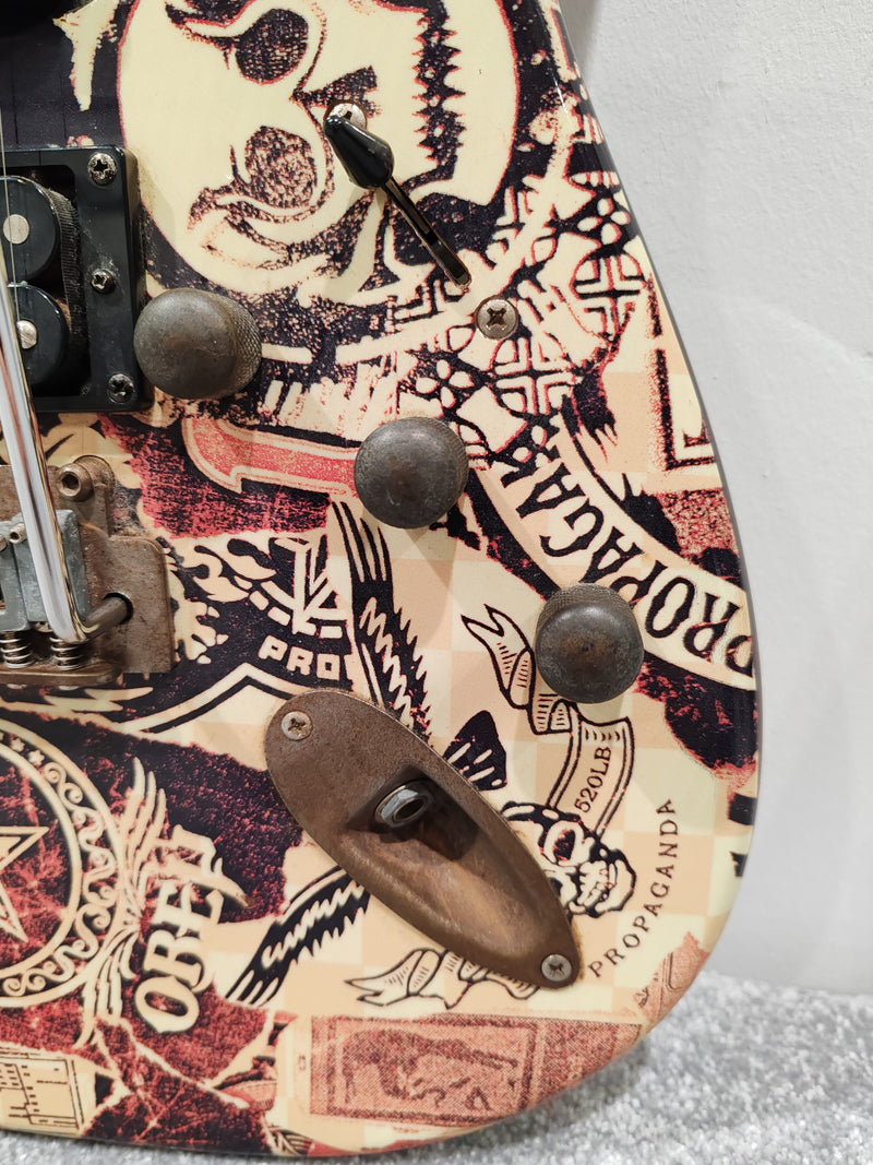 Fender Squier Stratocaster Obey Graphic – HSS Electric Guitar – Very Good w/ New Tremolo Bar - Image 4